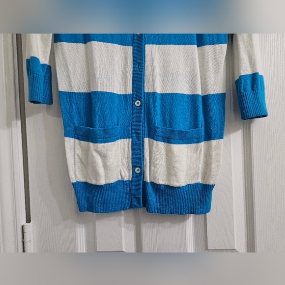 Hollister striped cardigan - Picture 4 of 8